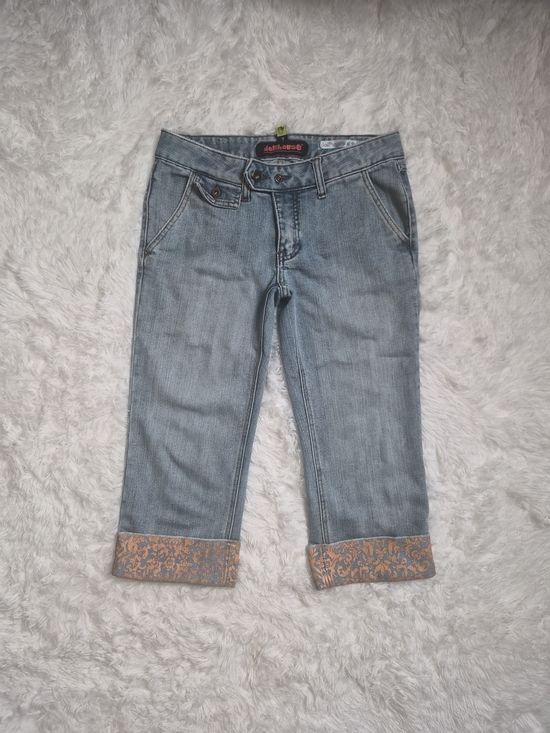 Dollhouse Denim - Vintage Y2K Dollhouse Jeans Cropped Capri Wave Wash Size 7 Cuffed Spring Summer